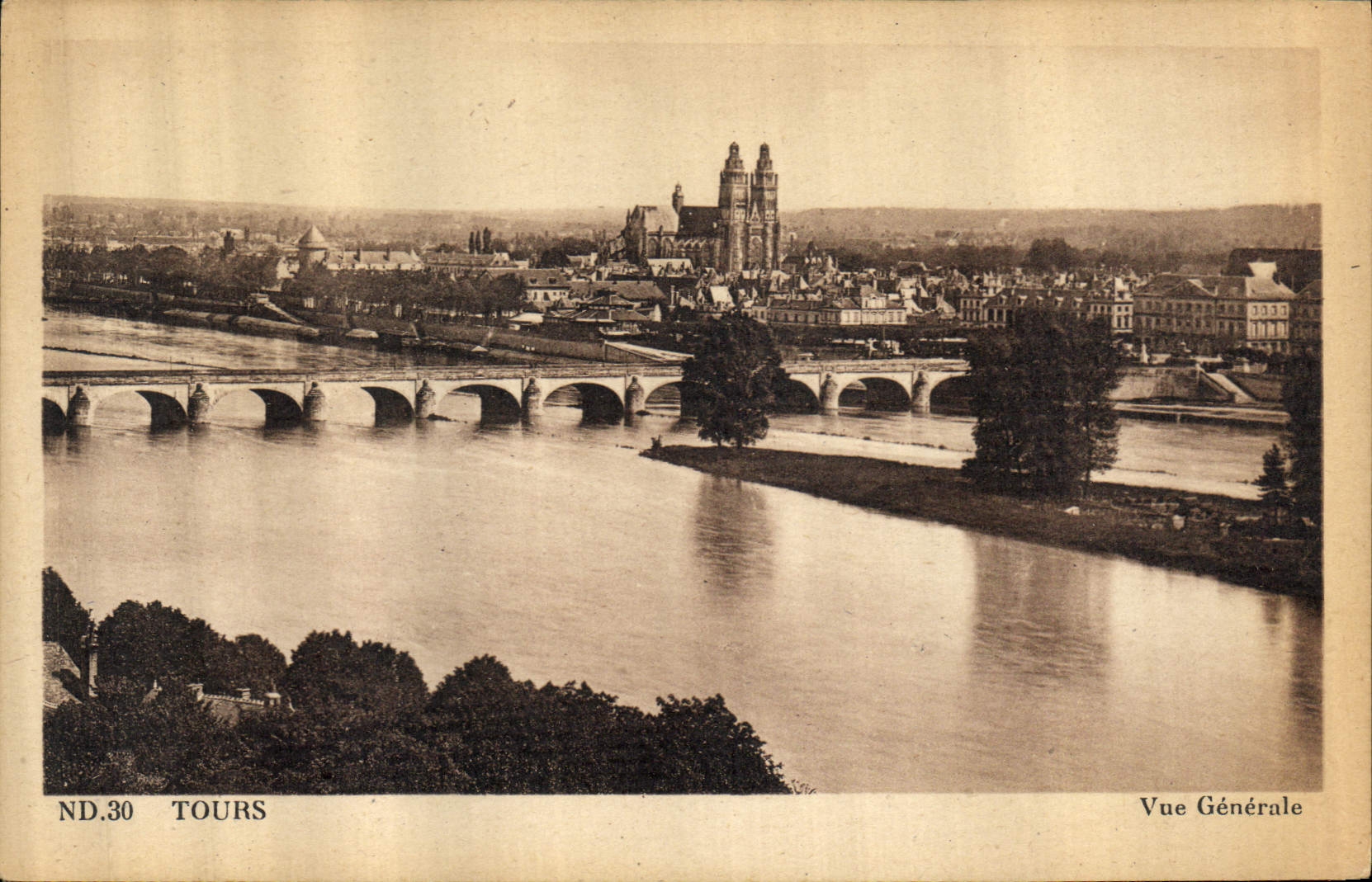 CPA Tours vue generale 