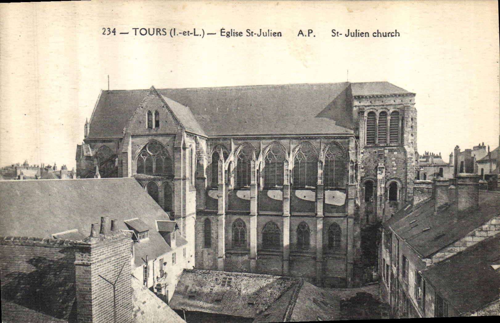 CPA Tours I et L Eglise St Julien 