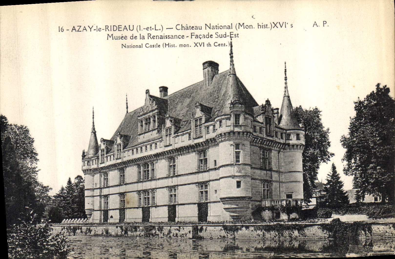 CPA Azay le Rideau I et L Chateau National Mon hist XVI S Musee de la Renaissance Facade Sud Est 