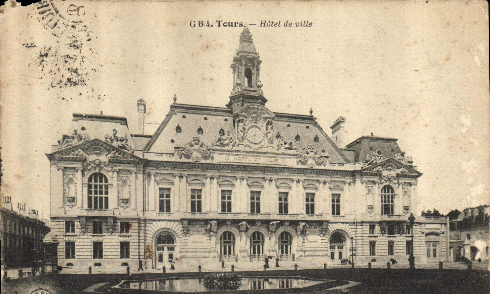 CPA Tours Hotel de Ville 