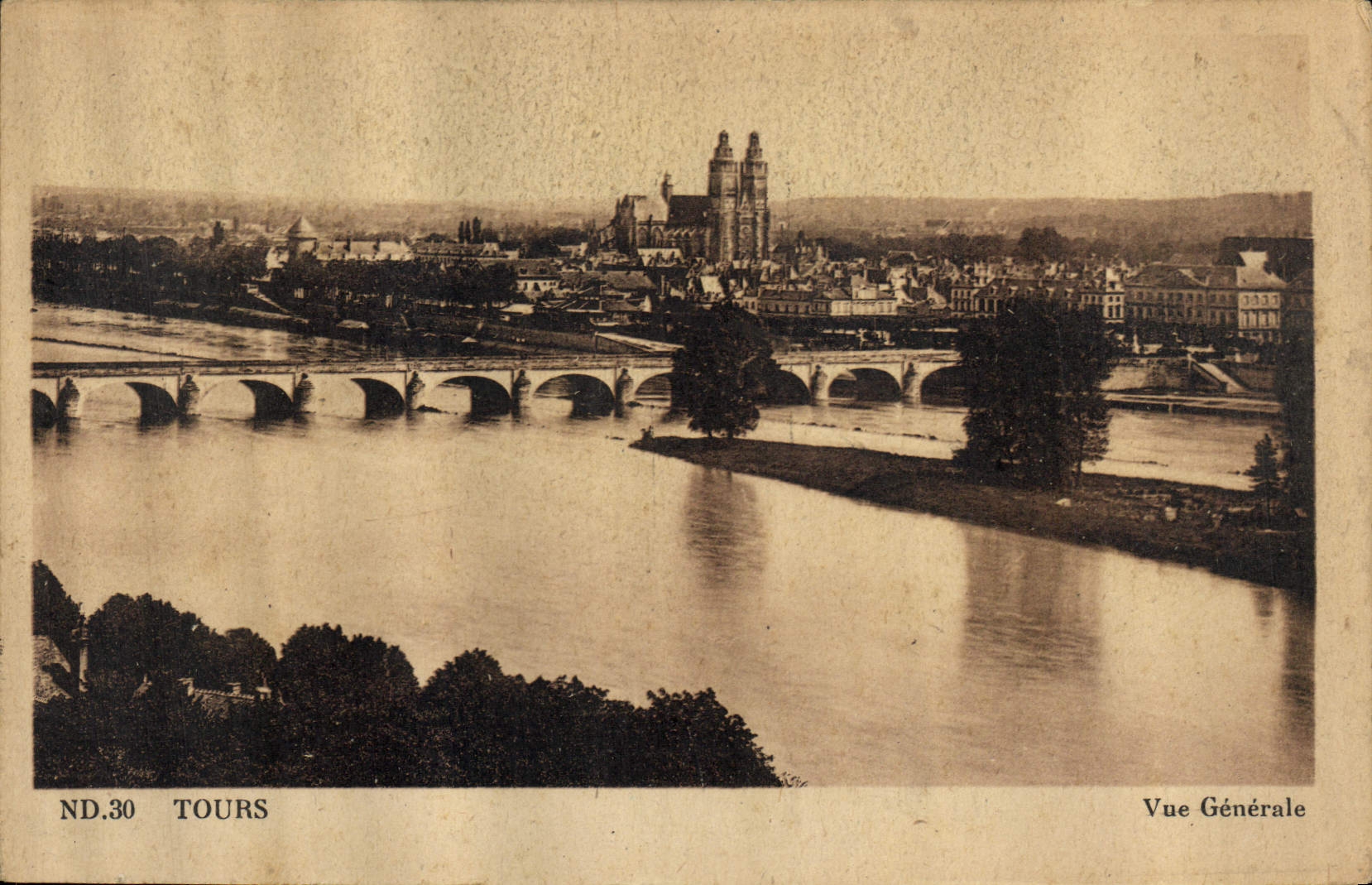 CPA Tours vue generale 