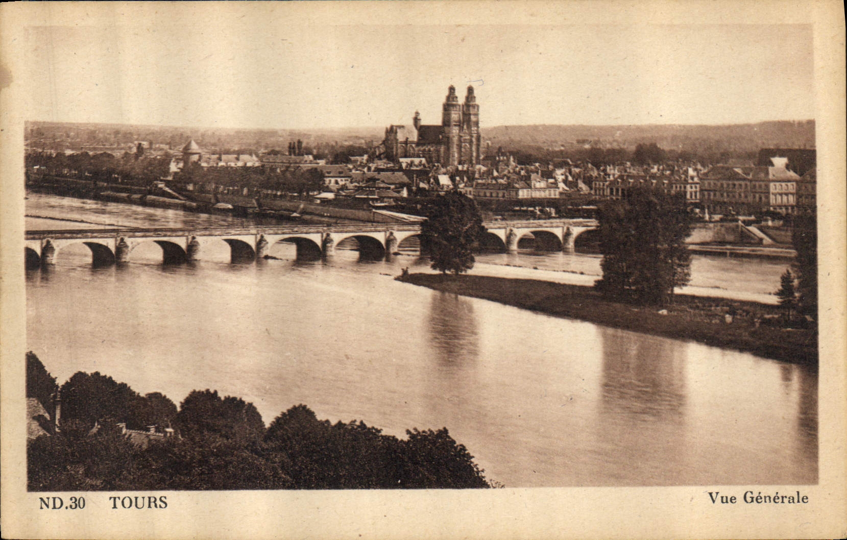 CPA Tours vue generale 