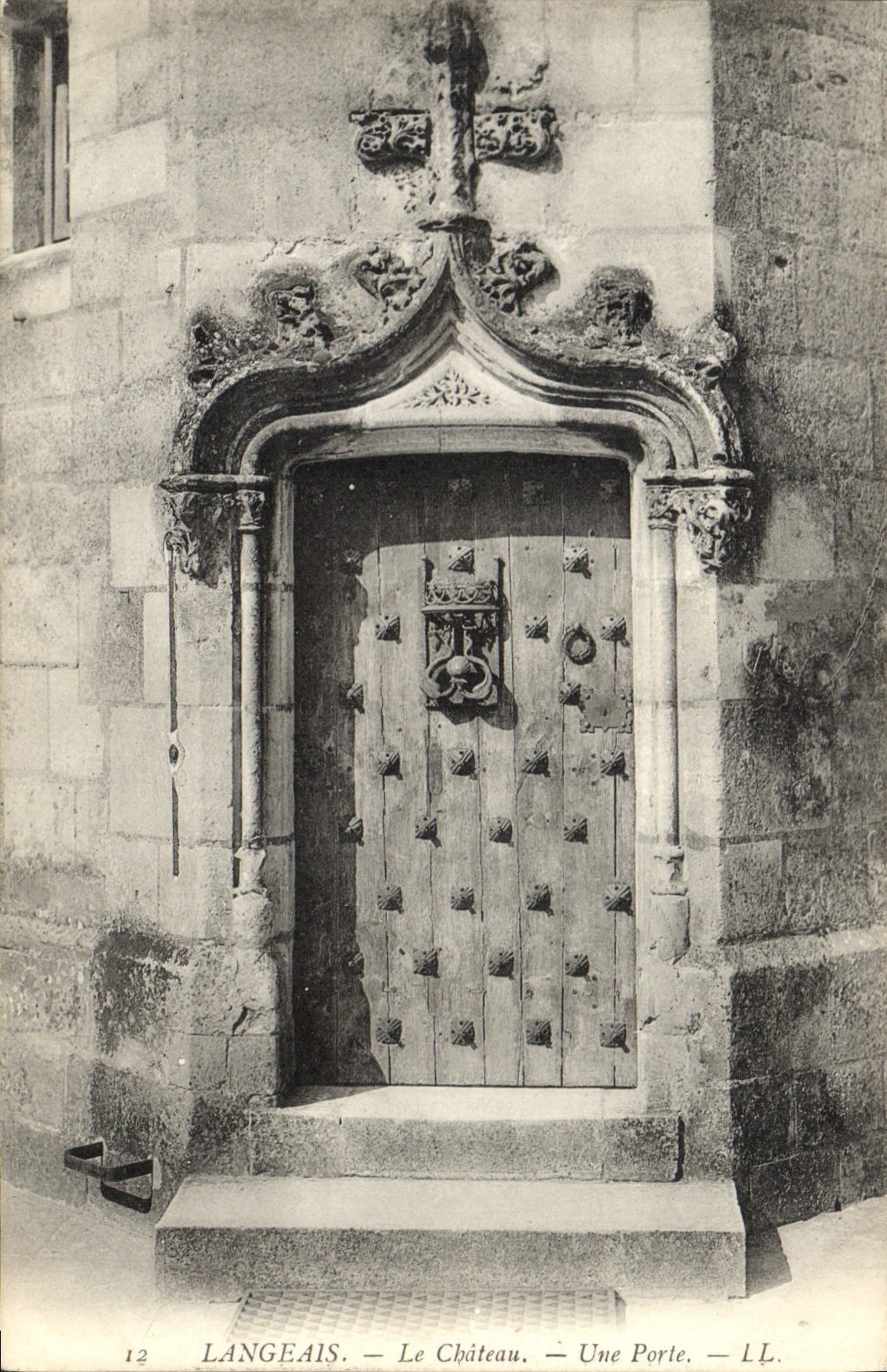 CPA Langeais le Chateau une Porte 