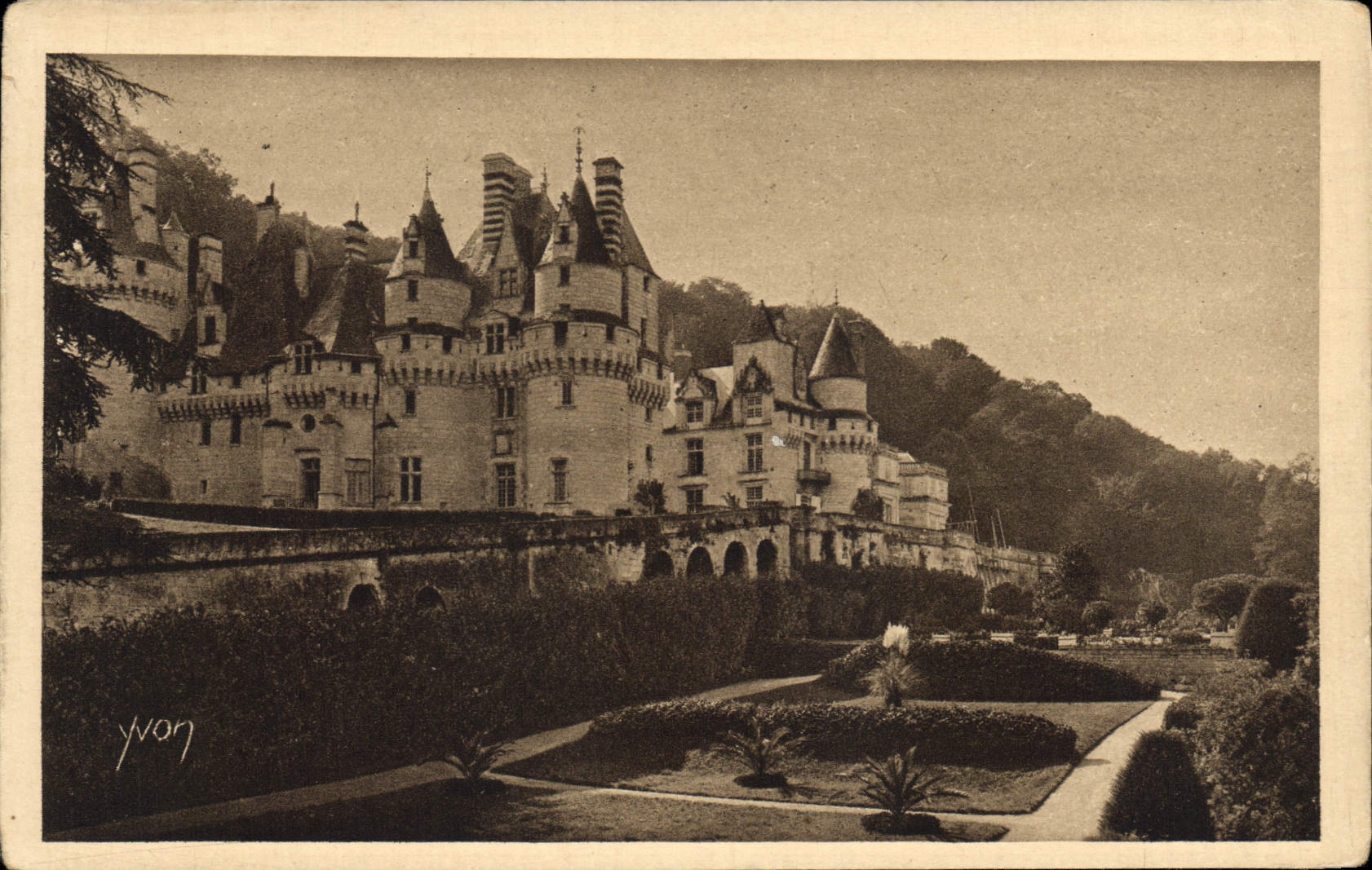 CPA Chateaux de la Loire Chateau de Rigny Usse vue d'ensemble Nord Est 