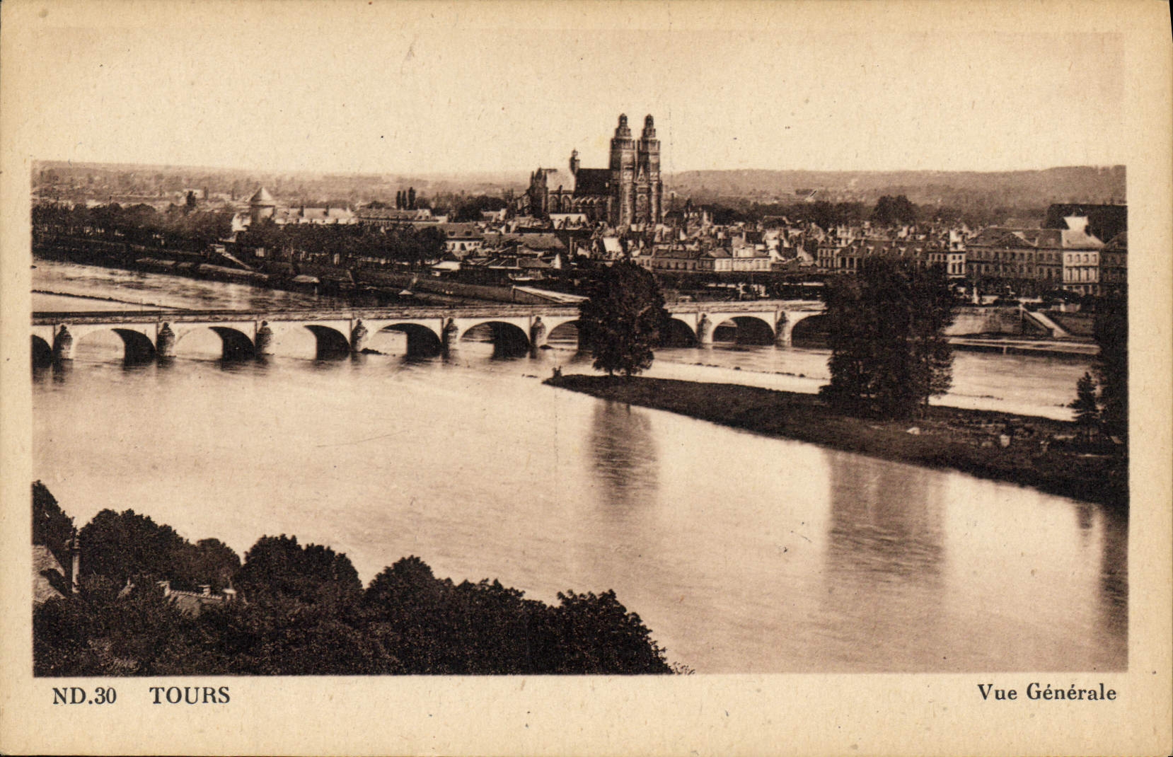 CPA Tours vue generale 