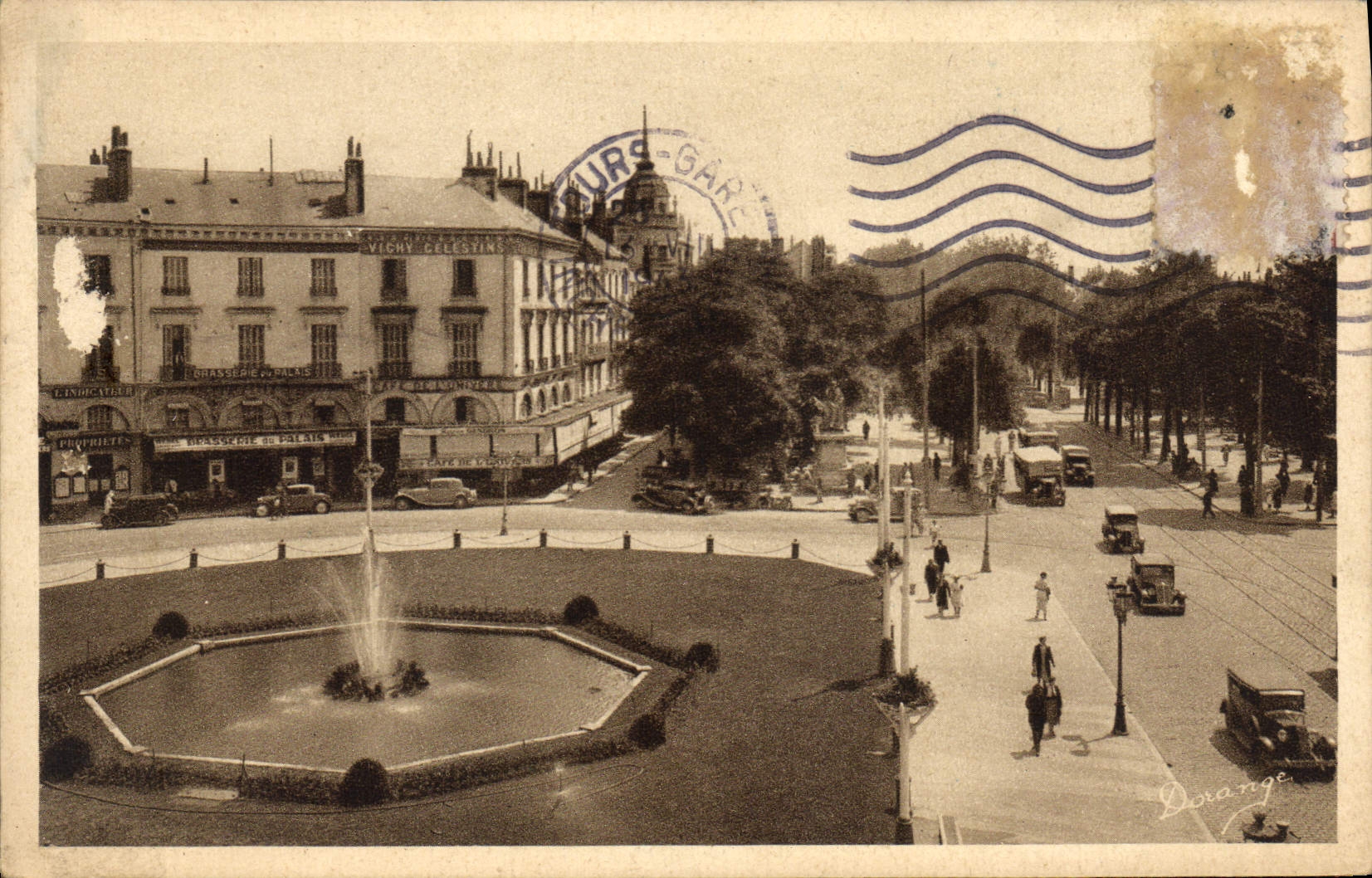 CPA Tours I et L la Place Jean Jaures et l'Avenue de Grammont 