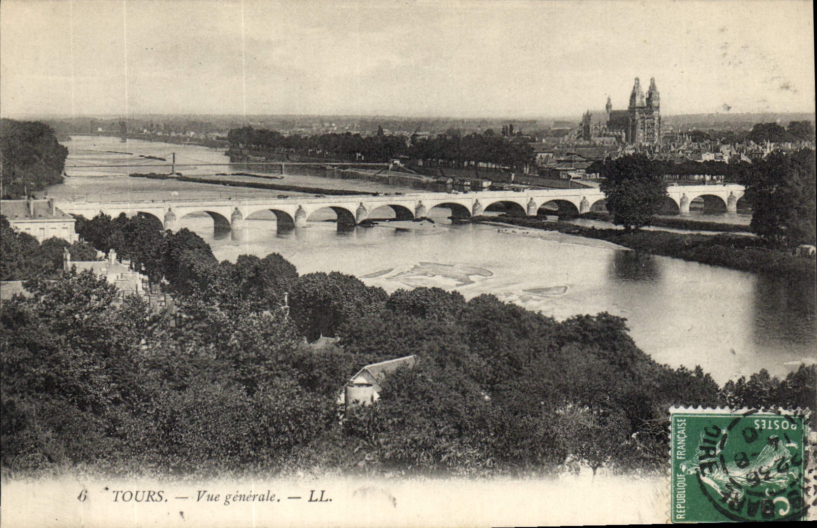 CPA Tours vue generale 