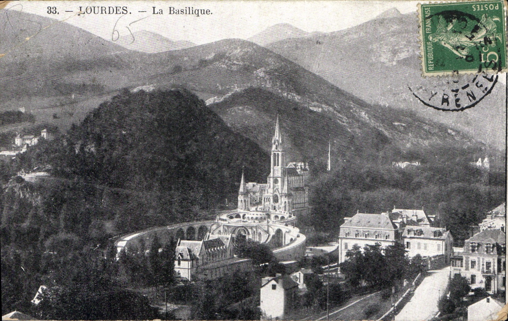 CPA Lourdes la Basilique 