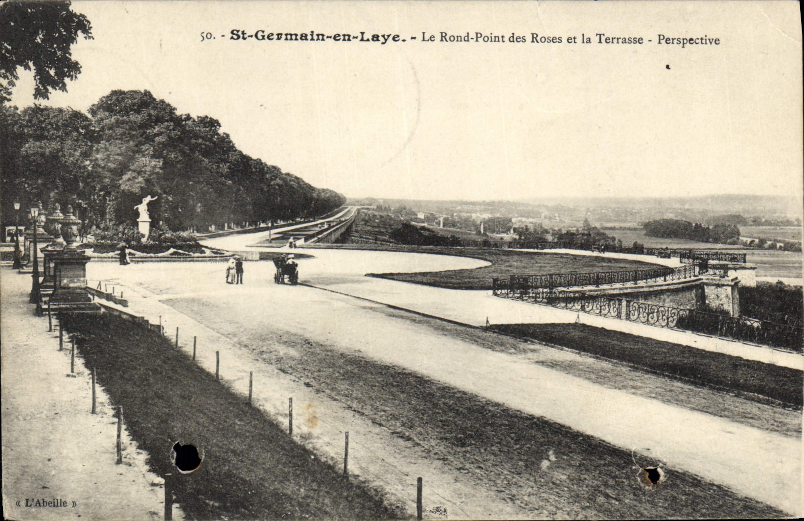 CPA St Germain en Laye Le Rond Point des roses et la Terrasse Perspective 