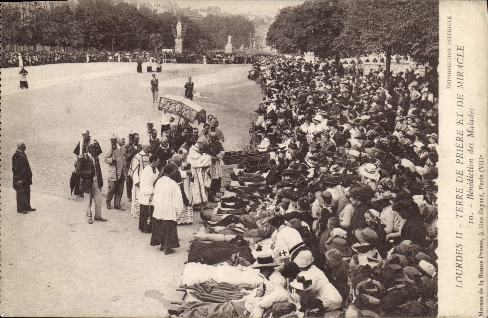 CPA Lourdes II Terre de Priere et de Miracle 
