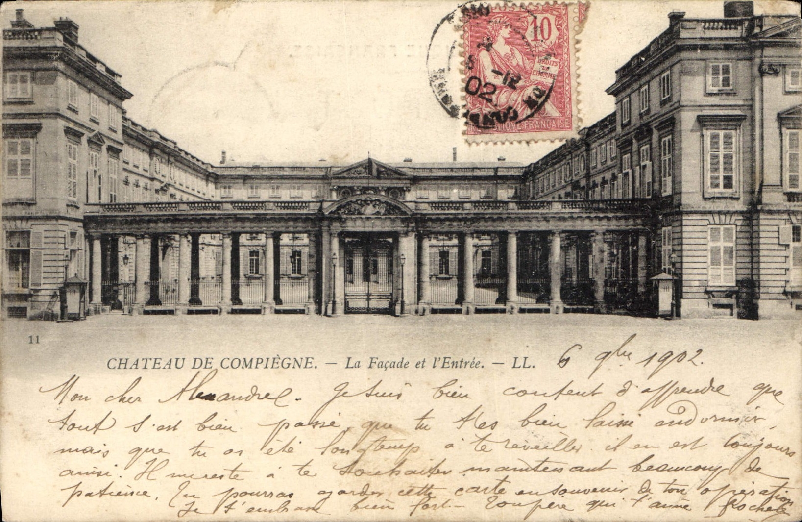 CPA Chateau de Compiegne La Facade et l'Entree