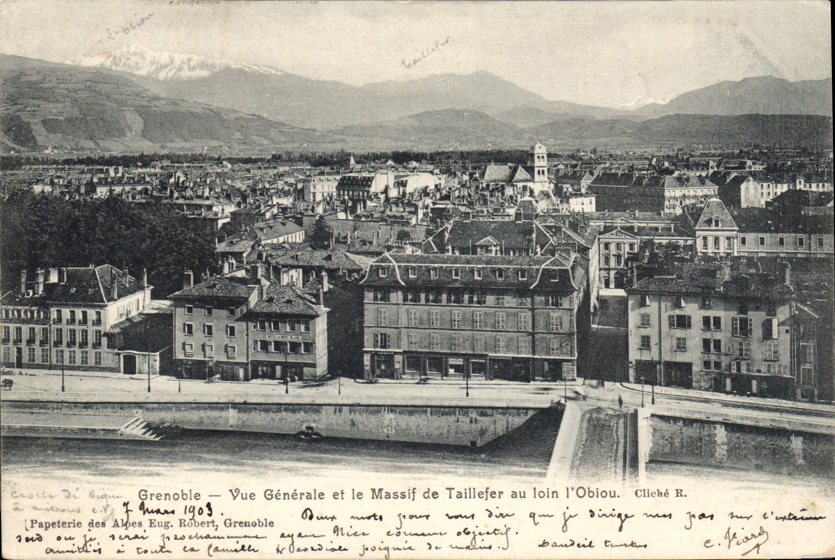 CPA Grenoble Vue generale et le Massif de Taillefer au loin l'Obiou 