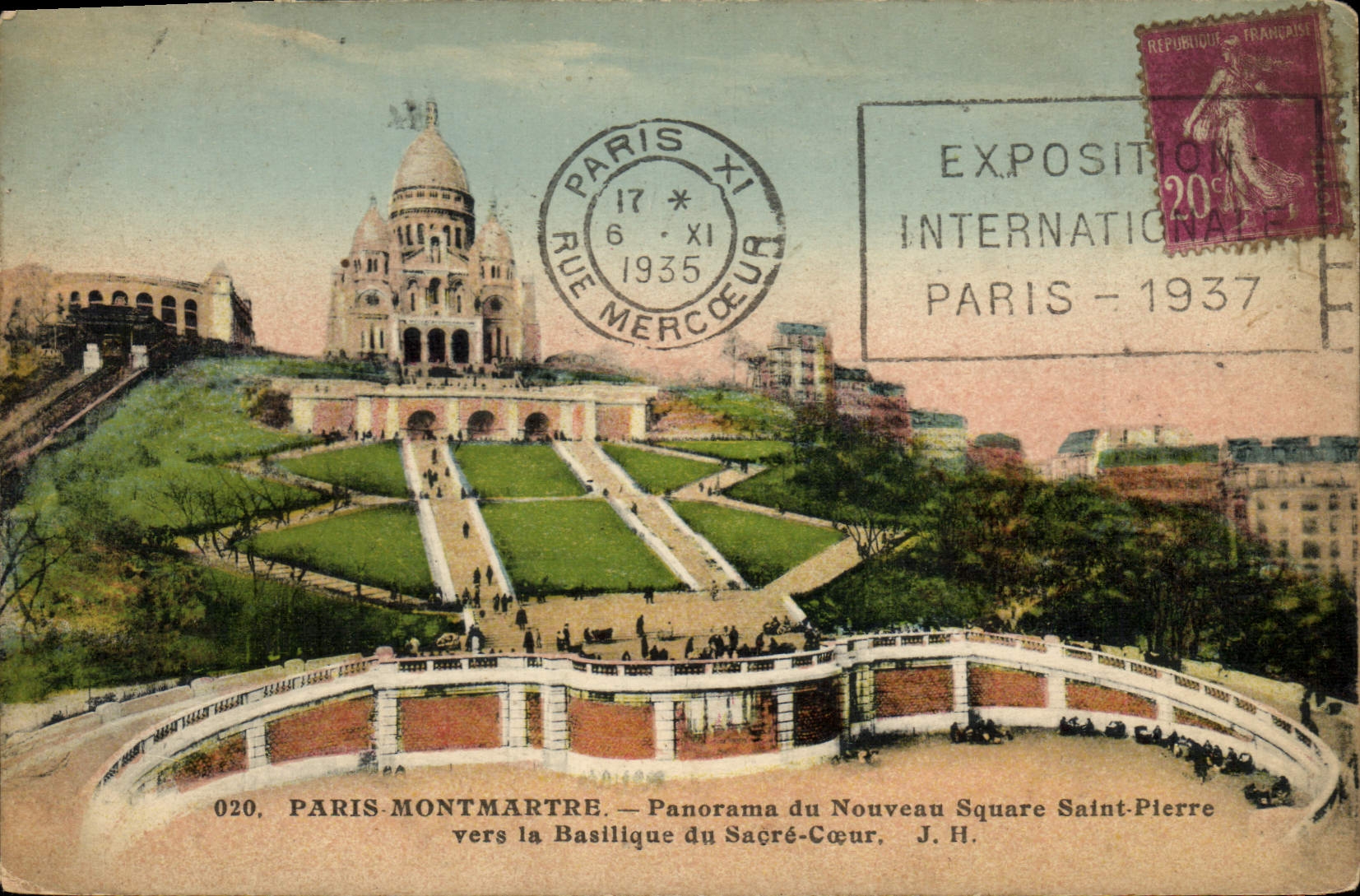 CPA Paris Montmartre Panorama du Nouveau Square Saint Pierre vers la Basilique du Sacre Coeur