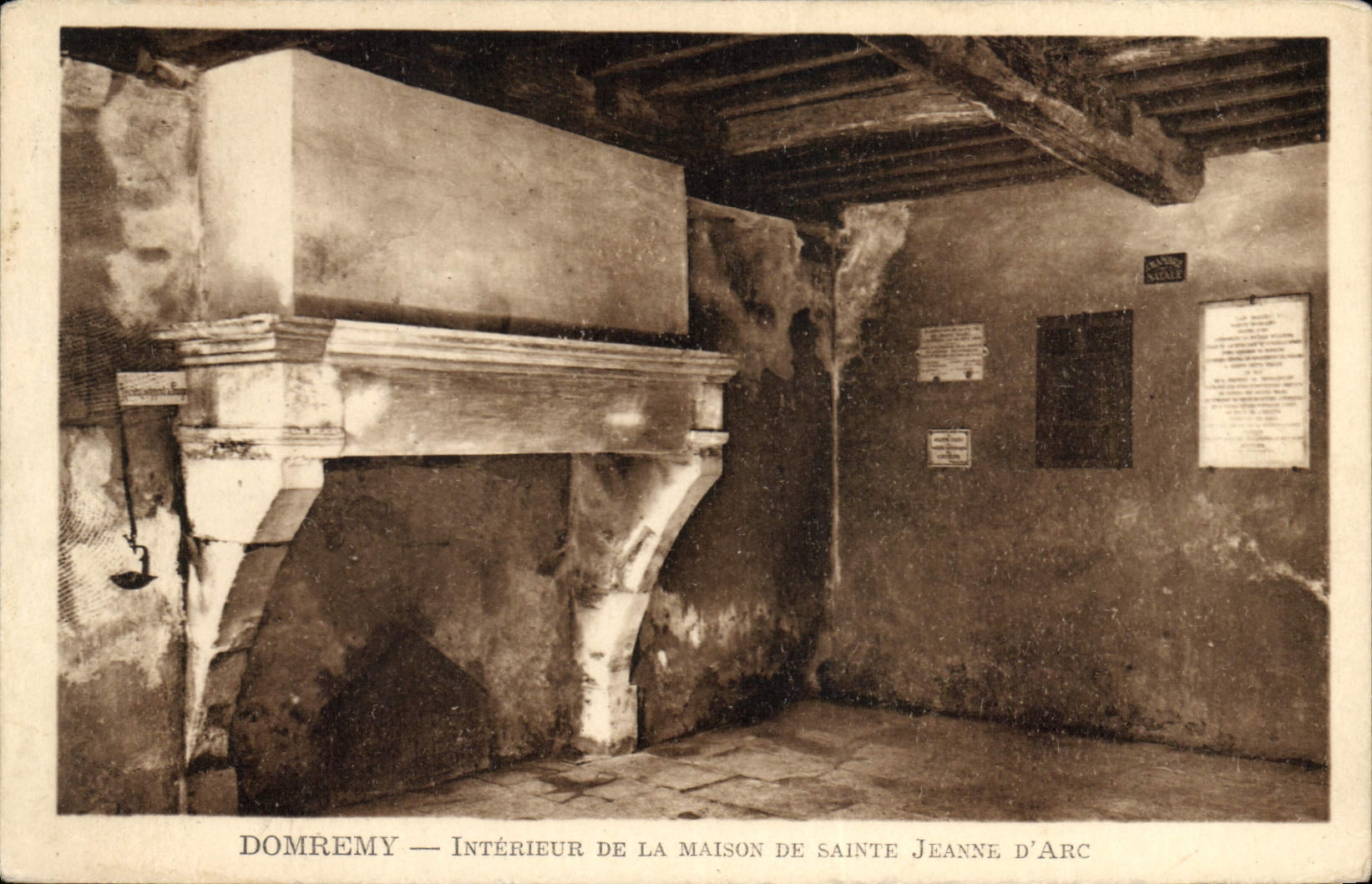 CPA Domremy Interieur de la Maison de Sainte Jeanne D'Arc