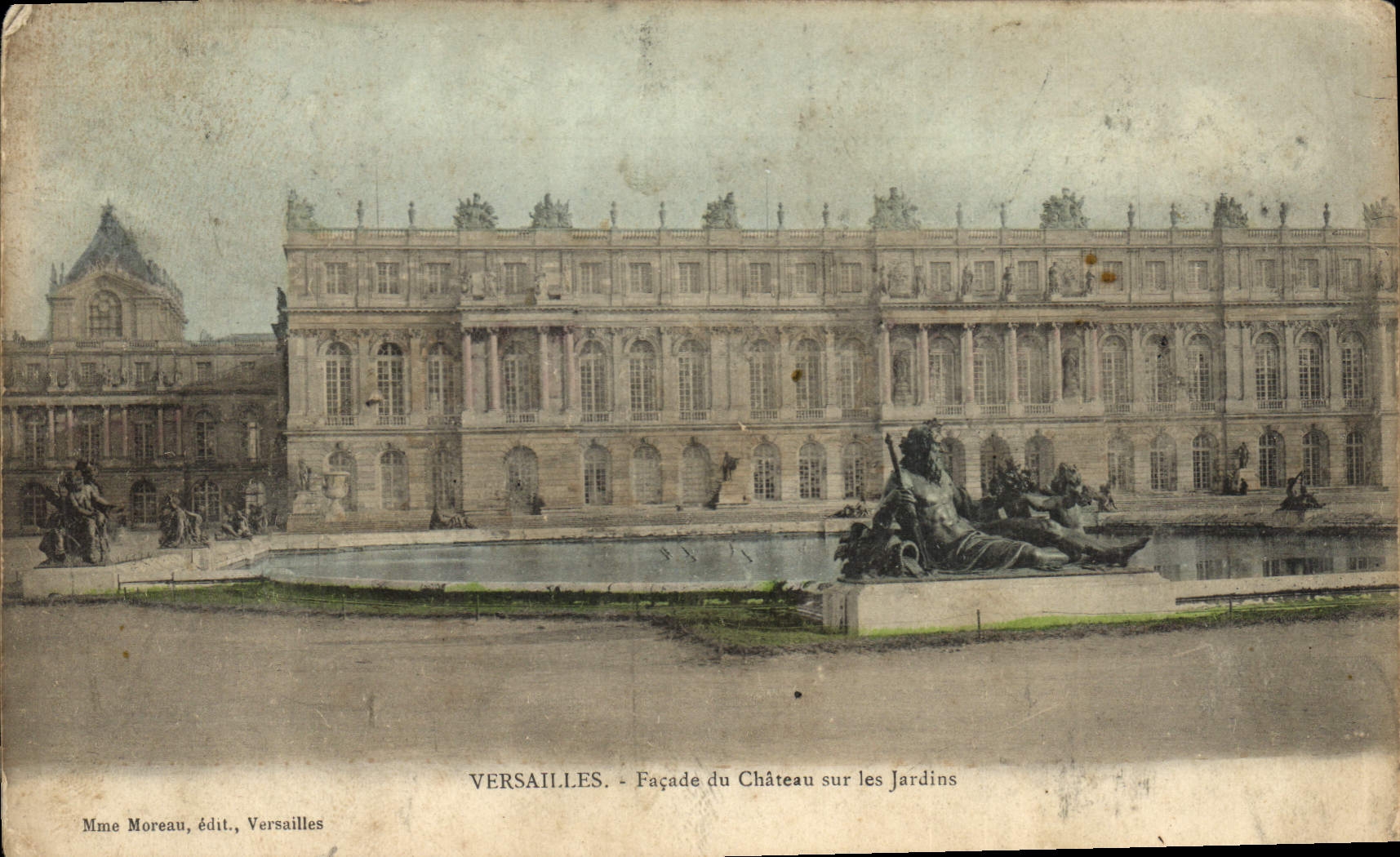 CPA Versailles Facade du Chateau sur les Jardins 