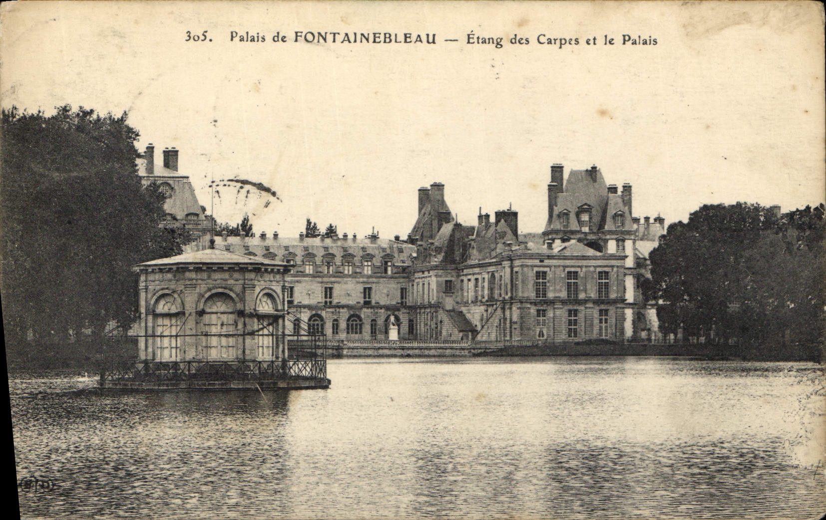 CPA Palais de Fontainebleau Etang des Carpes et le Palais 