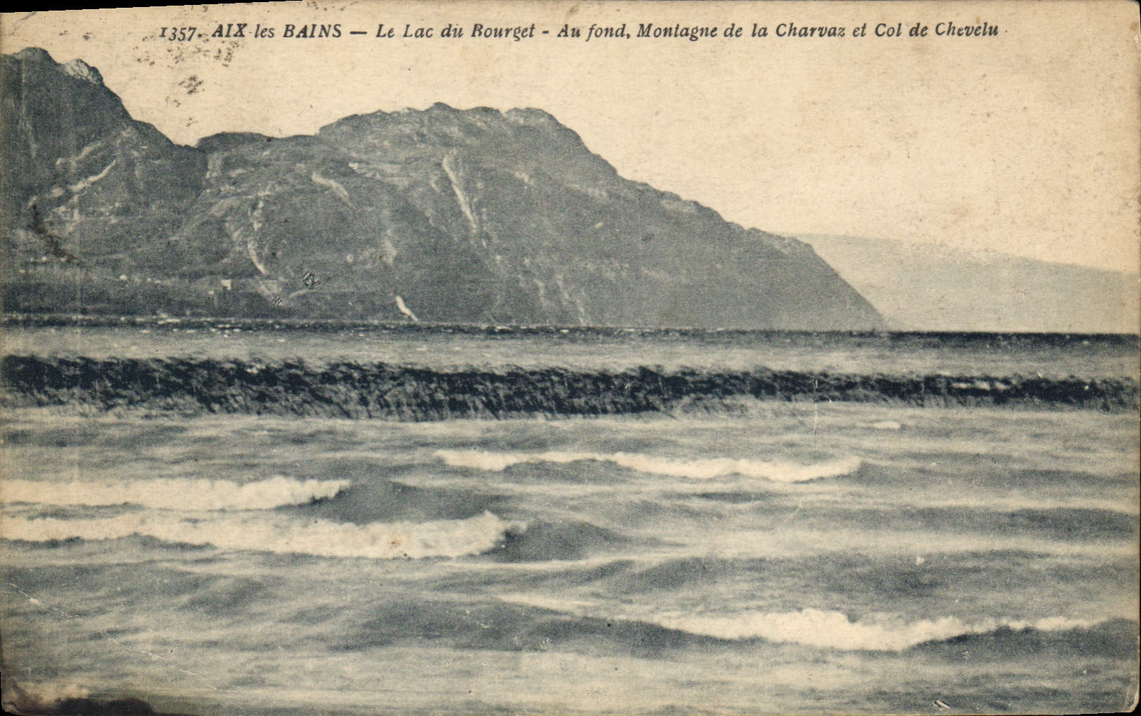 CPA Aix les Bains Le Lac du Bourget au fond Montagne de la Charvaz et Col de Chevelu 