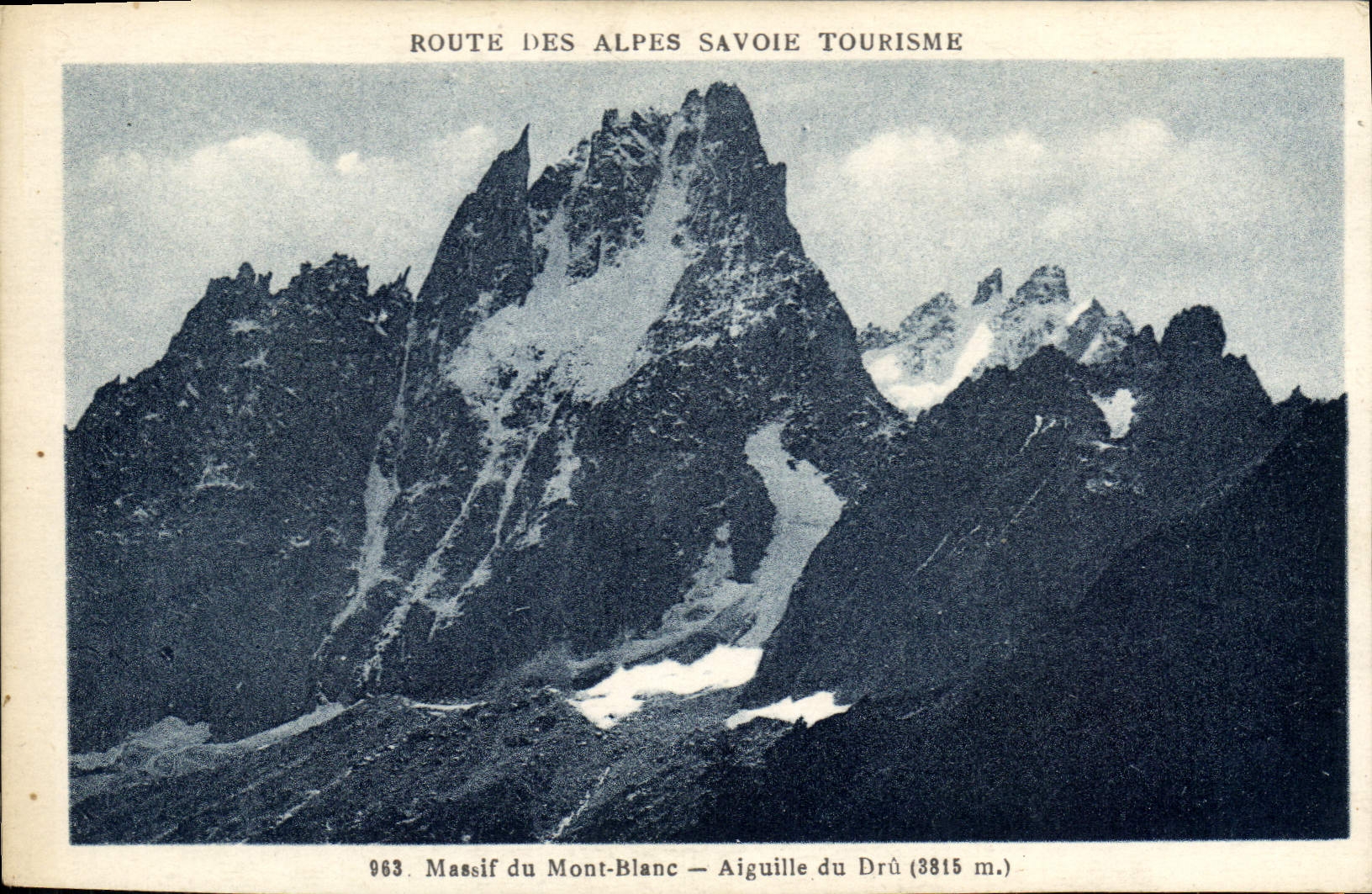 CPA Route des Alpes Savoie Tourisme Massif du Mont Blanc Aiguille du dru 