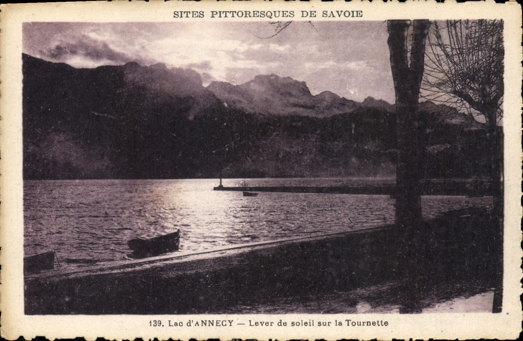 CPA Sites Pittoresques de Savoie Lac d'Annecy Lever de soleil sur la Tournette