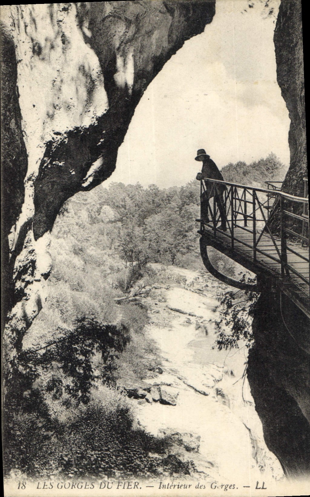 CPA Les Gorges du Fier Interieur des Gorges 