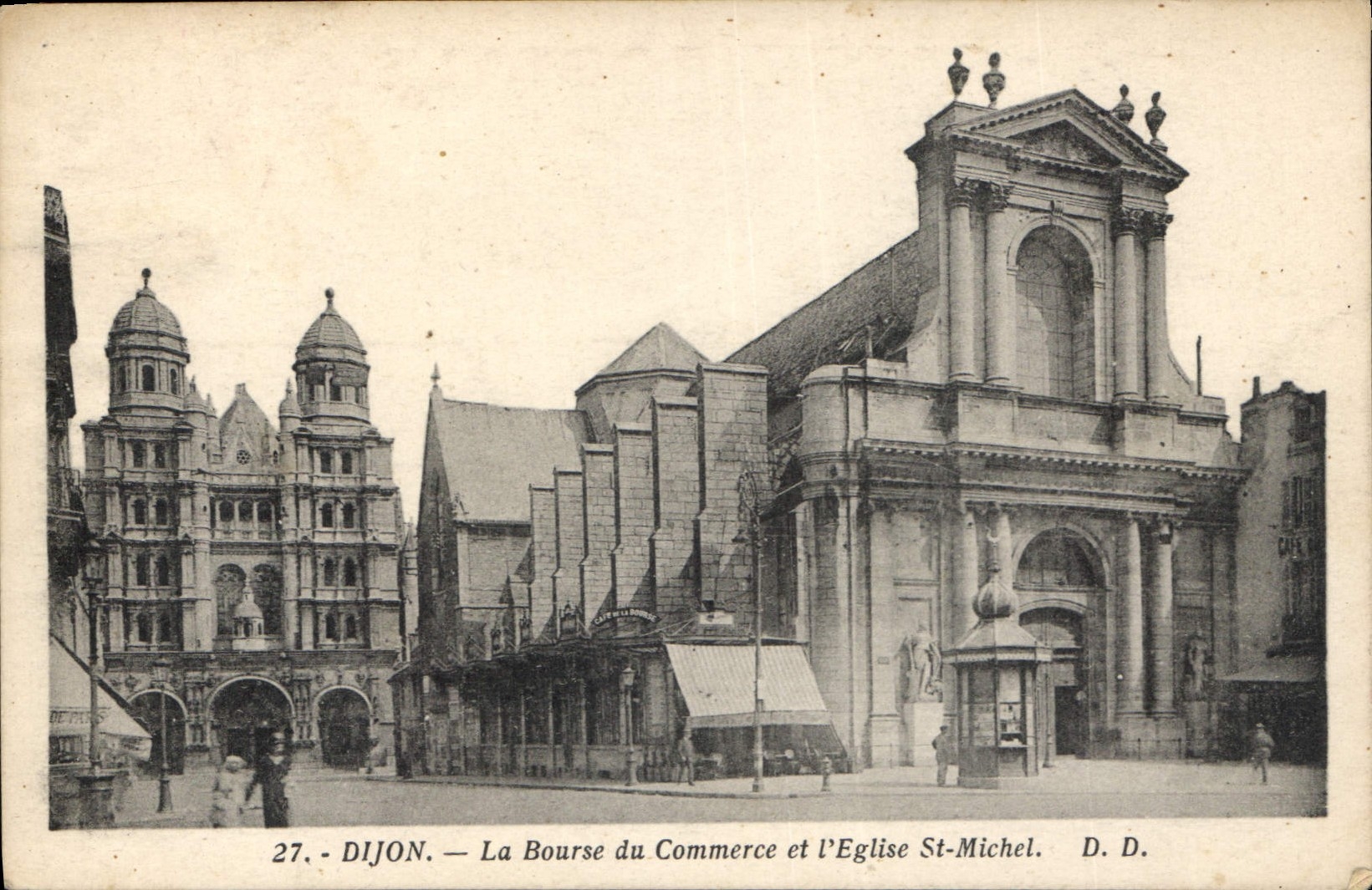 CPA Dijon La Bourse du Commerse et l'Eglise St Michel 