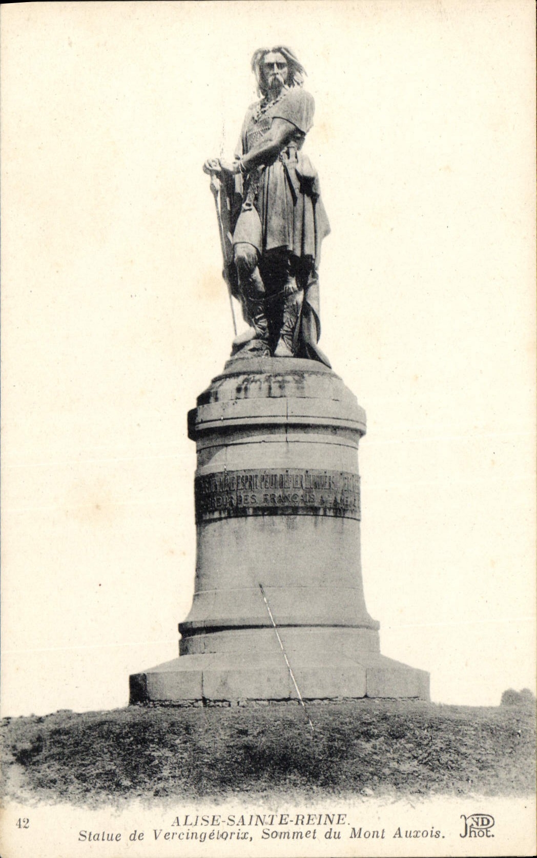 CPA Alise Sainte Reine Statue de Vercingetorix Sommet du Mont Auxois 