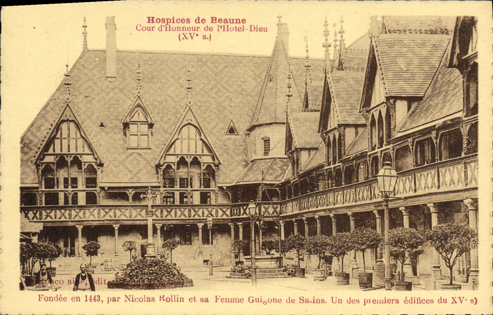 CPA Hospices de Beaune Cour d'Honneur de l'Hotel Dieu