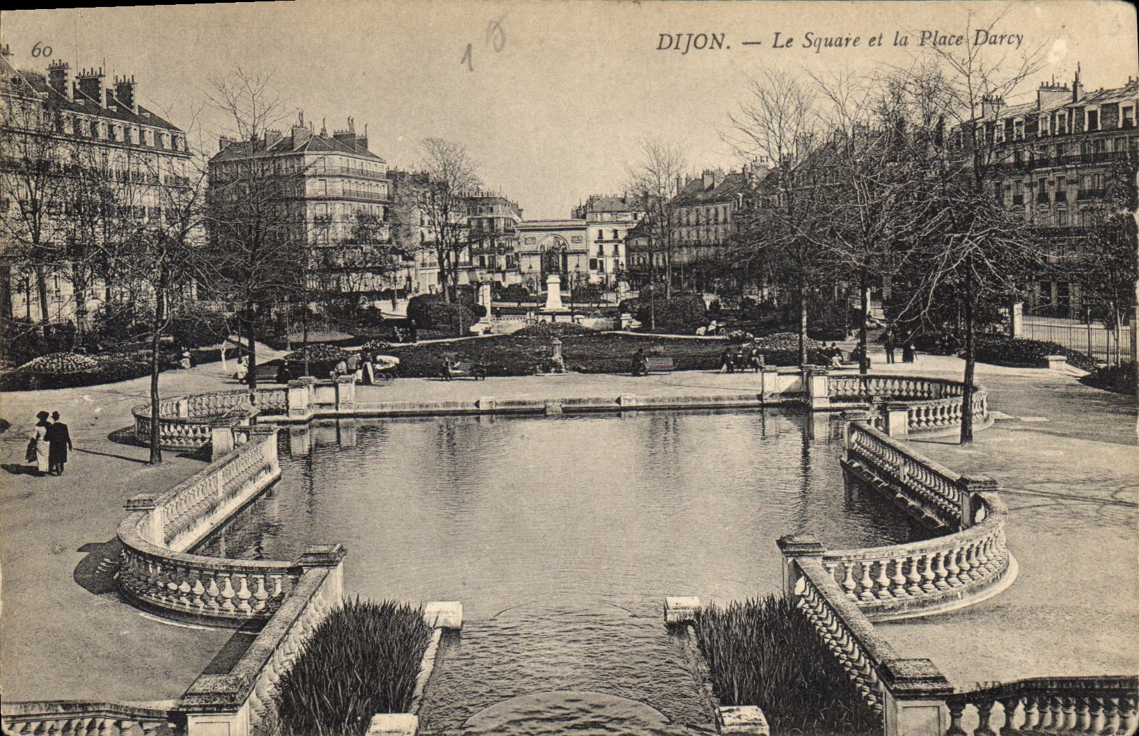 CPA Dijon La Square et la Place Darcy