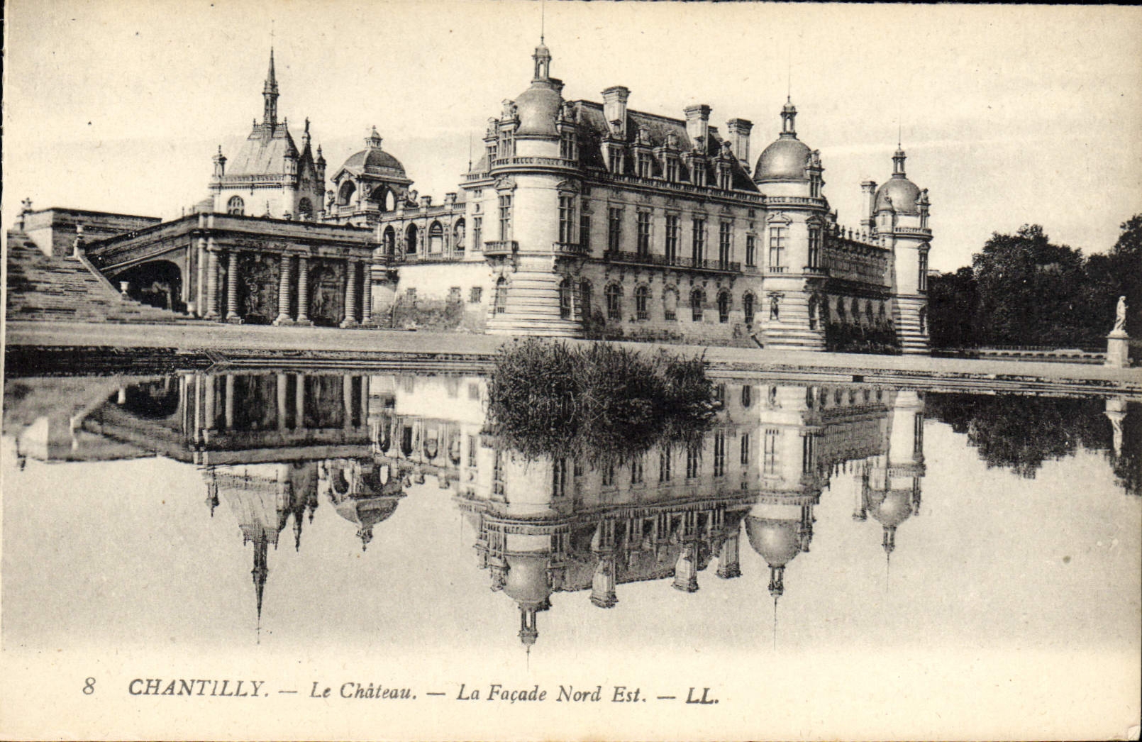 CPA Chantilly Le Chateau La Facade Nord Est 