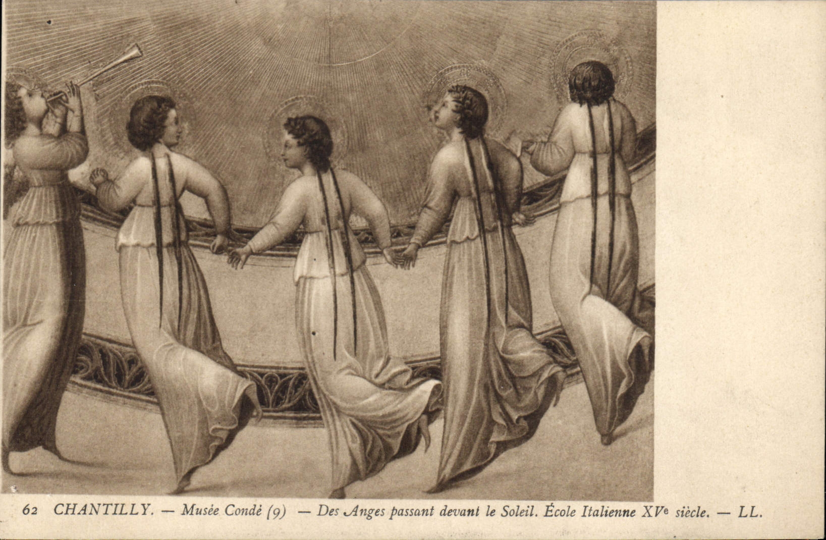 CPA Chantilly Musee Conde Des Anges passant devant le Soleil Ecole Italienne 