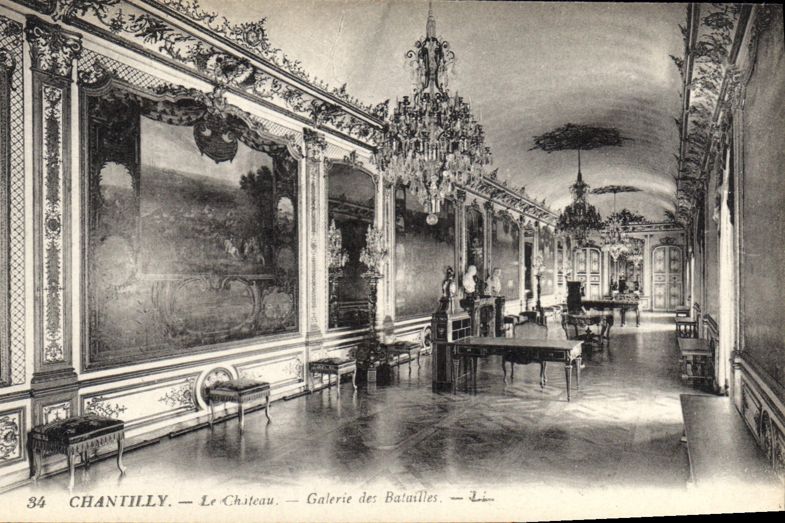CPA Chantilly Le Chateau Galerie des Batailles 
