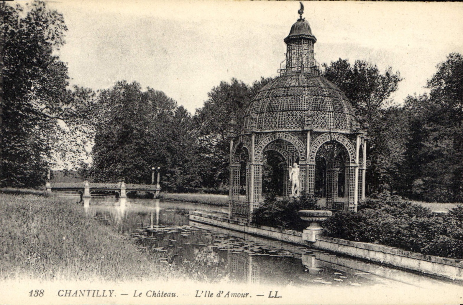 CPA Chantilly Le Chateau L'Ile d'Amour 