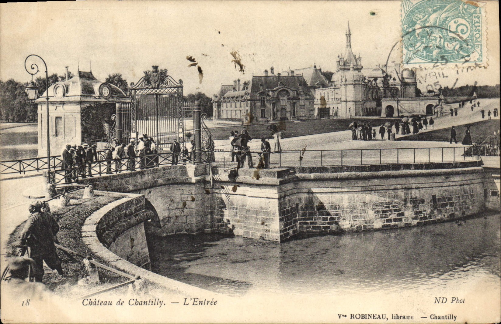 CPA Chateau de Chantilly L'Entree 