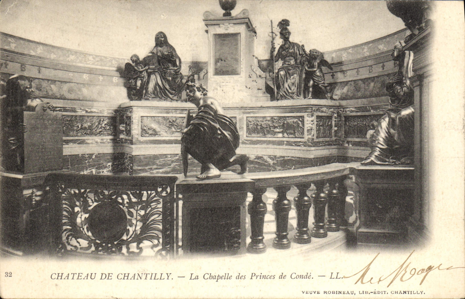 CPA Chateau de Chantilly La Chapelle des Princes de Conde 