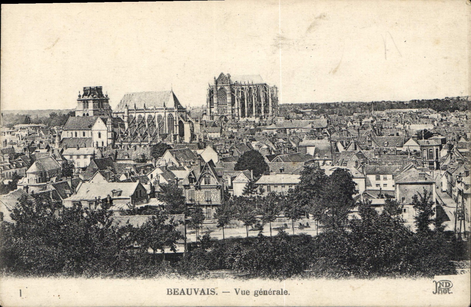 CPA Beauvais Vue generale 