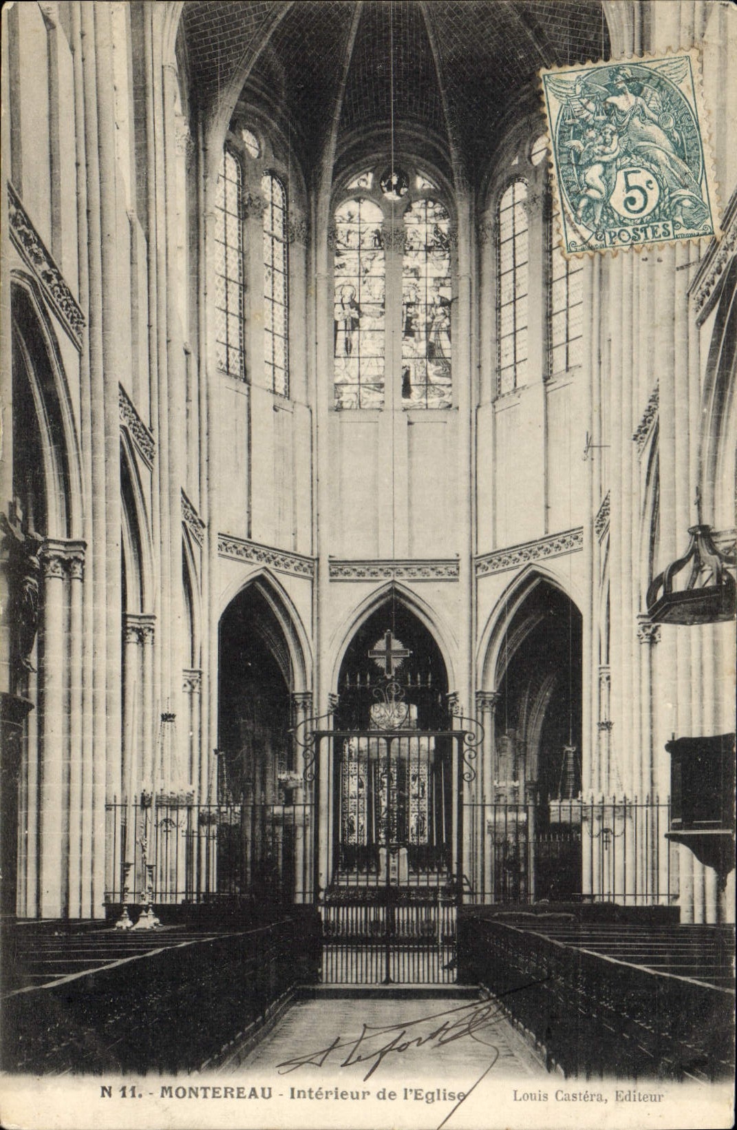 CPA Montereau Interieur de l'Eglise 