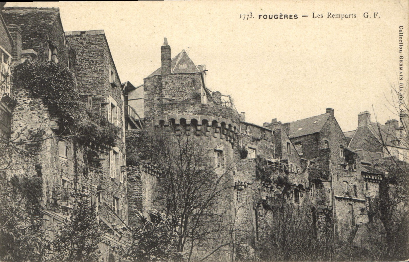 CPA Fougeres Les Remparts 