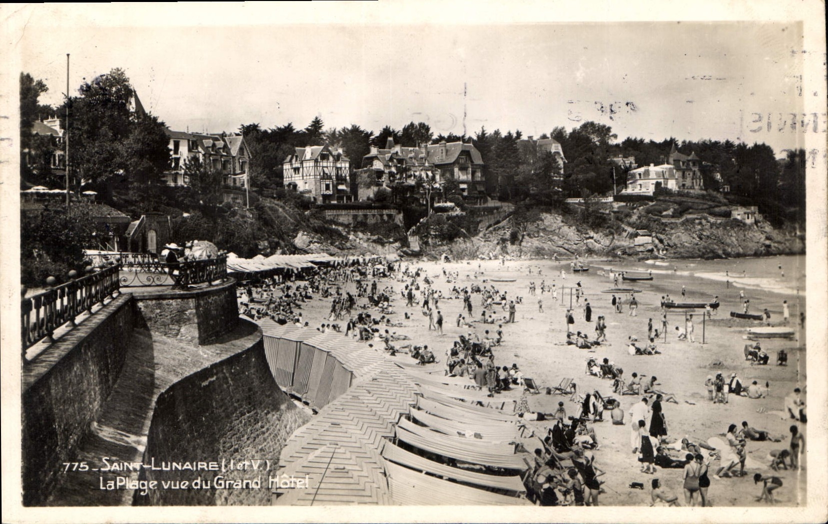 CPA Saint Lunaire La Plage vue du Grand Hotel 