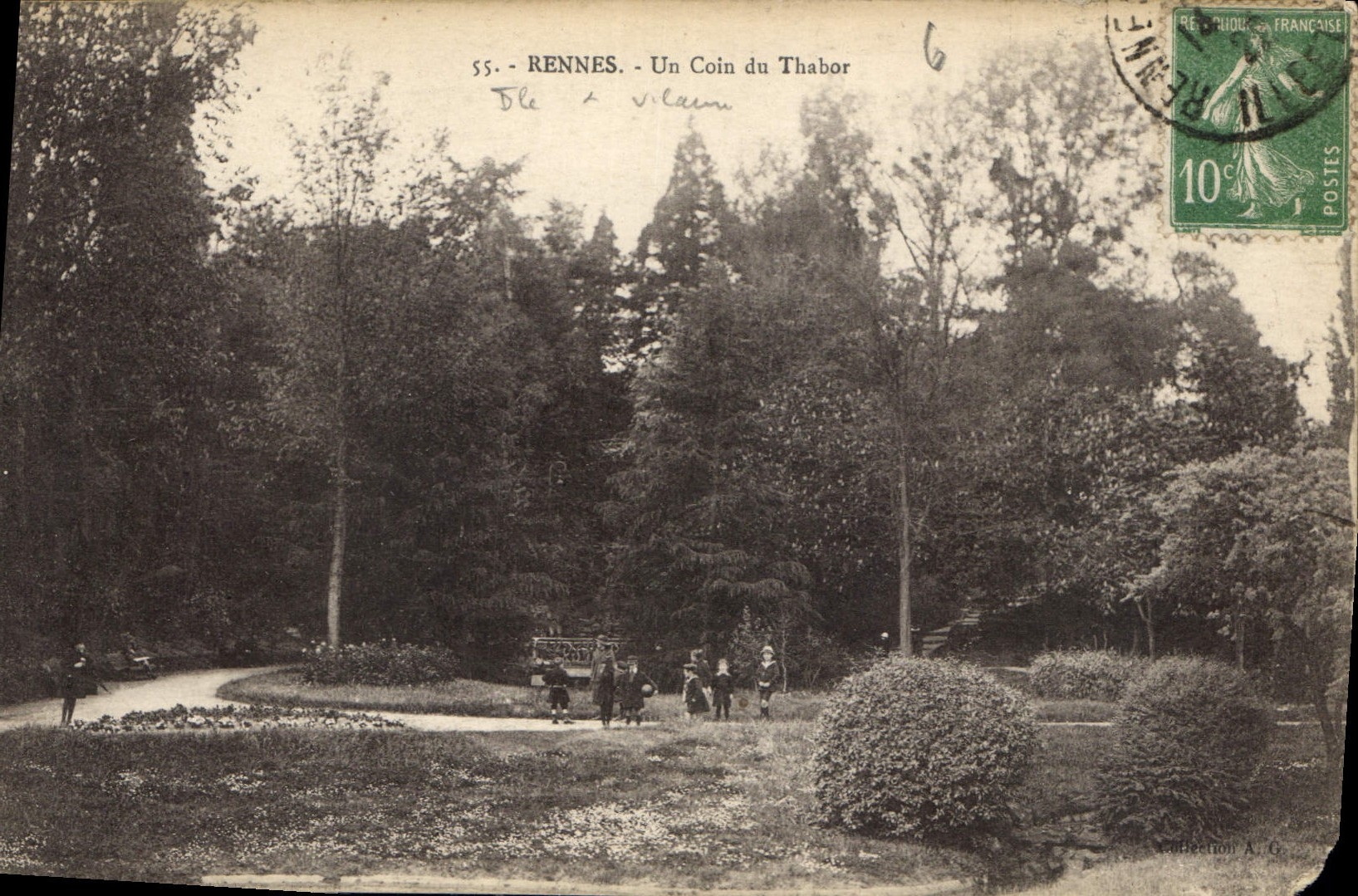CPA Rennes Un Coin du Thabor 