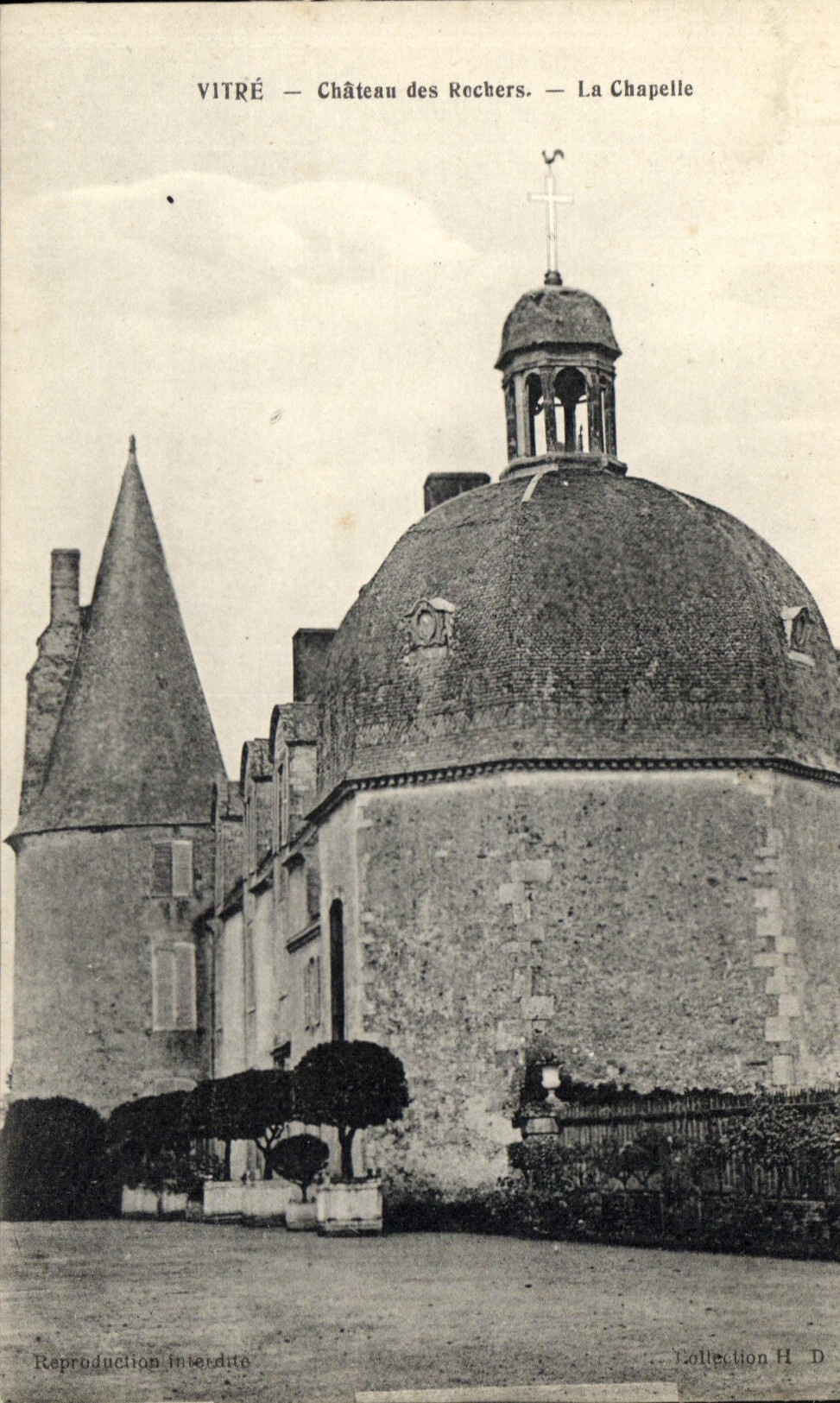 CPA Chateau des Rochers La Chapelle 