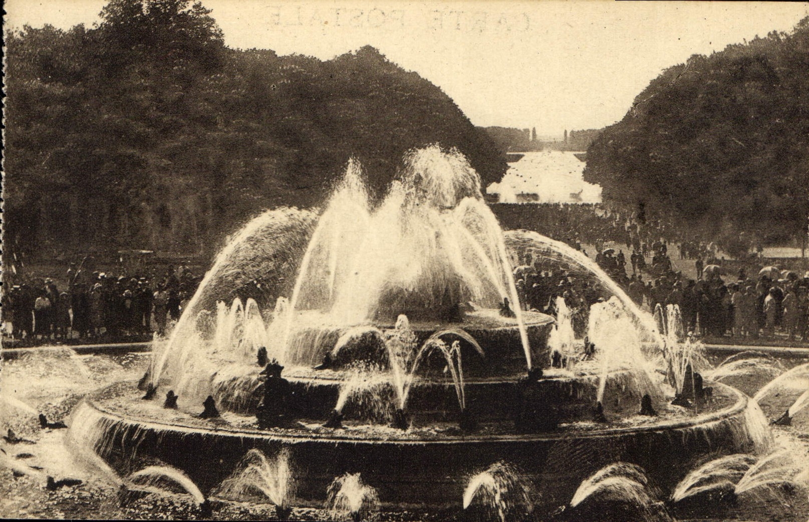 CPA Versailles Le Parc Bassin de Latone Grandes Eaux 