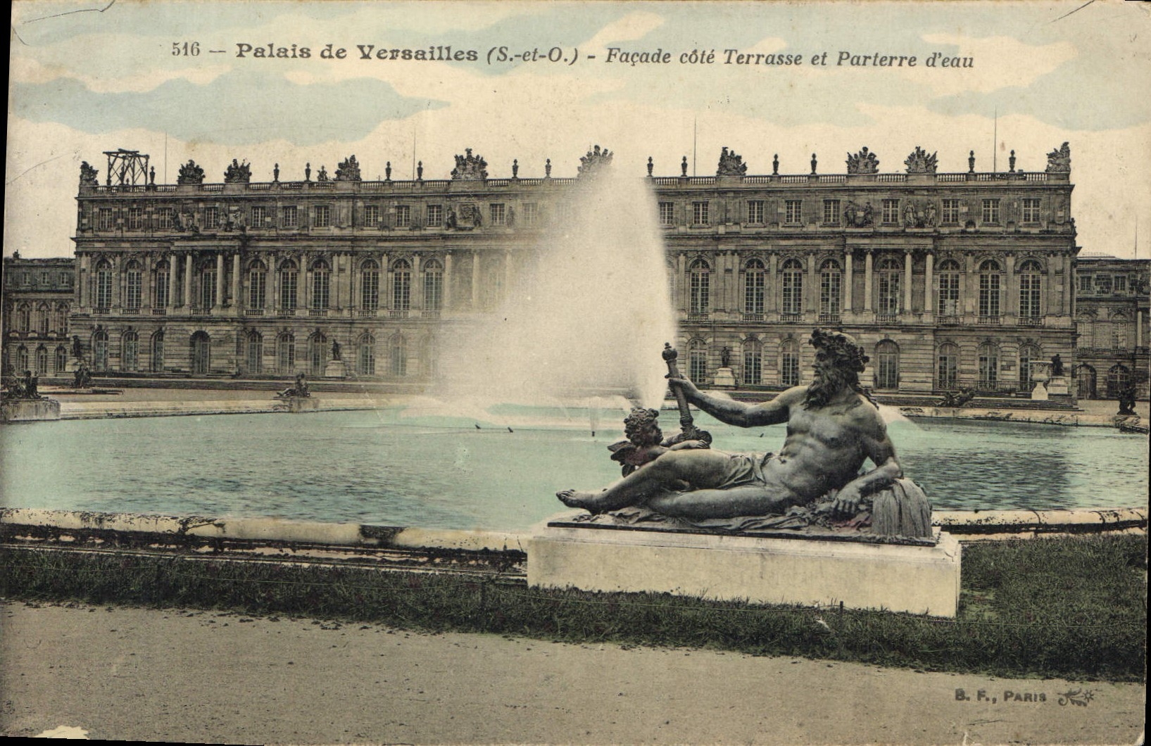 CPA Palais de Versailles Facade Cote Terrasse et Parierre d'Eau