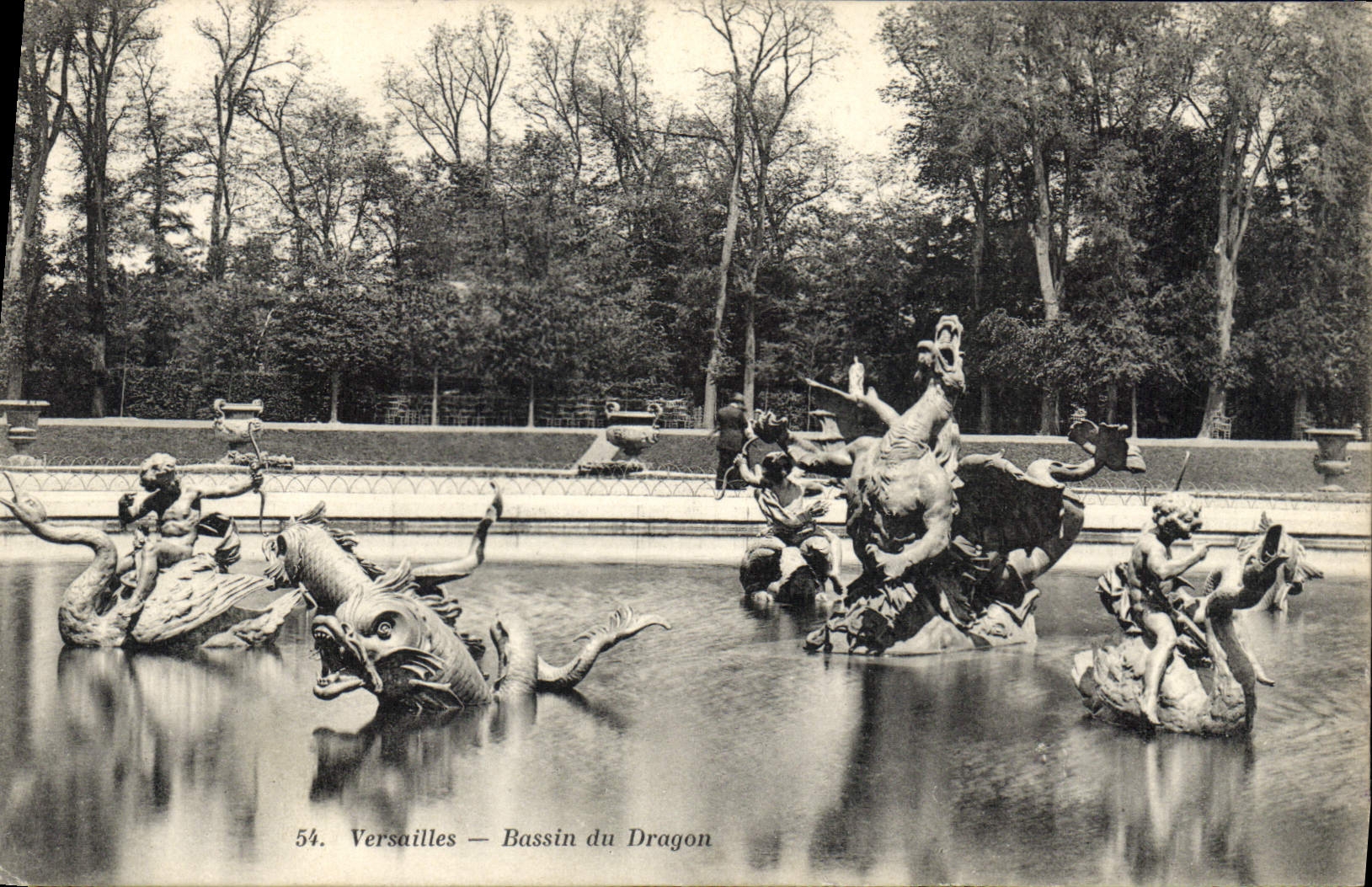 CPA Versailles Bassin du Dragon 