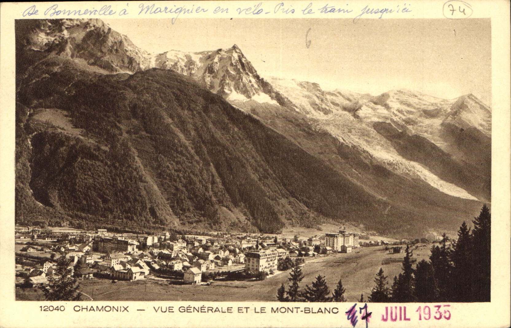 CPA Chamonix vue generale et le Mont Blanc 