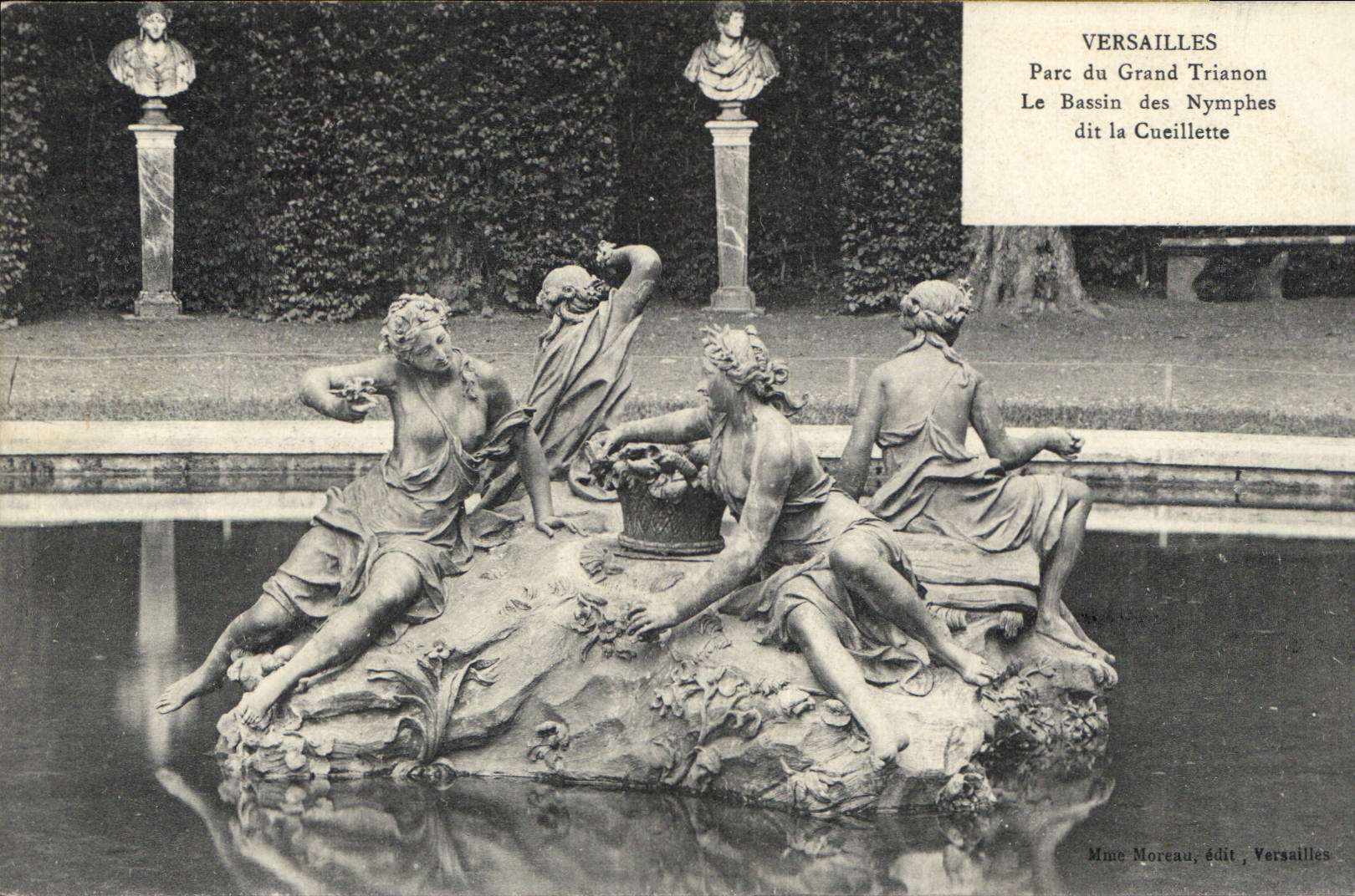 CPA Versailles Parc du Grand Trianon le Bassin des Nymphes dit la Cueillette 