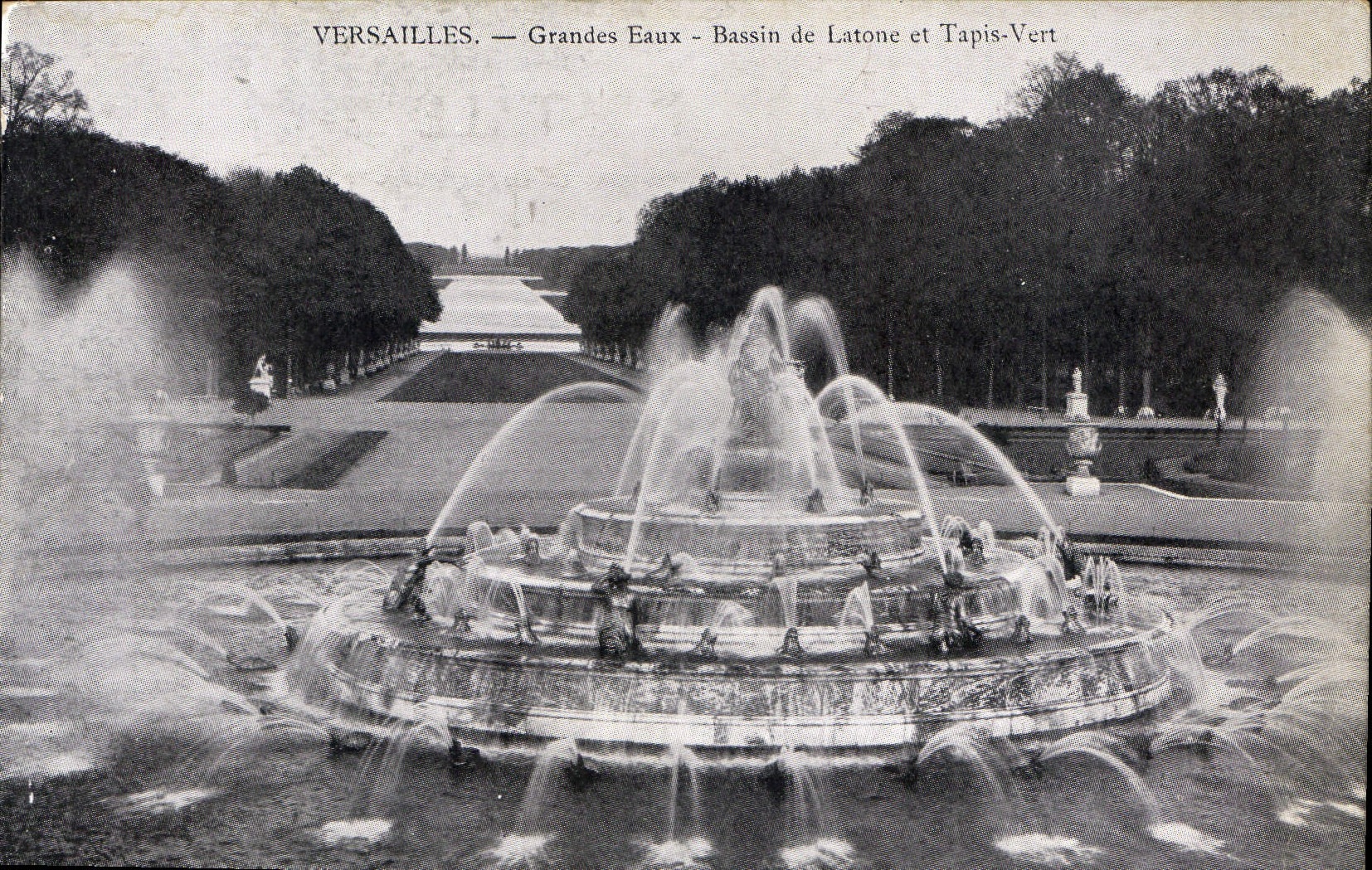 CPA Versailles Grandes Eaux Bassin de Latone et Tapis Vert 