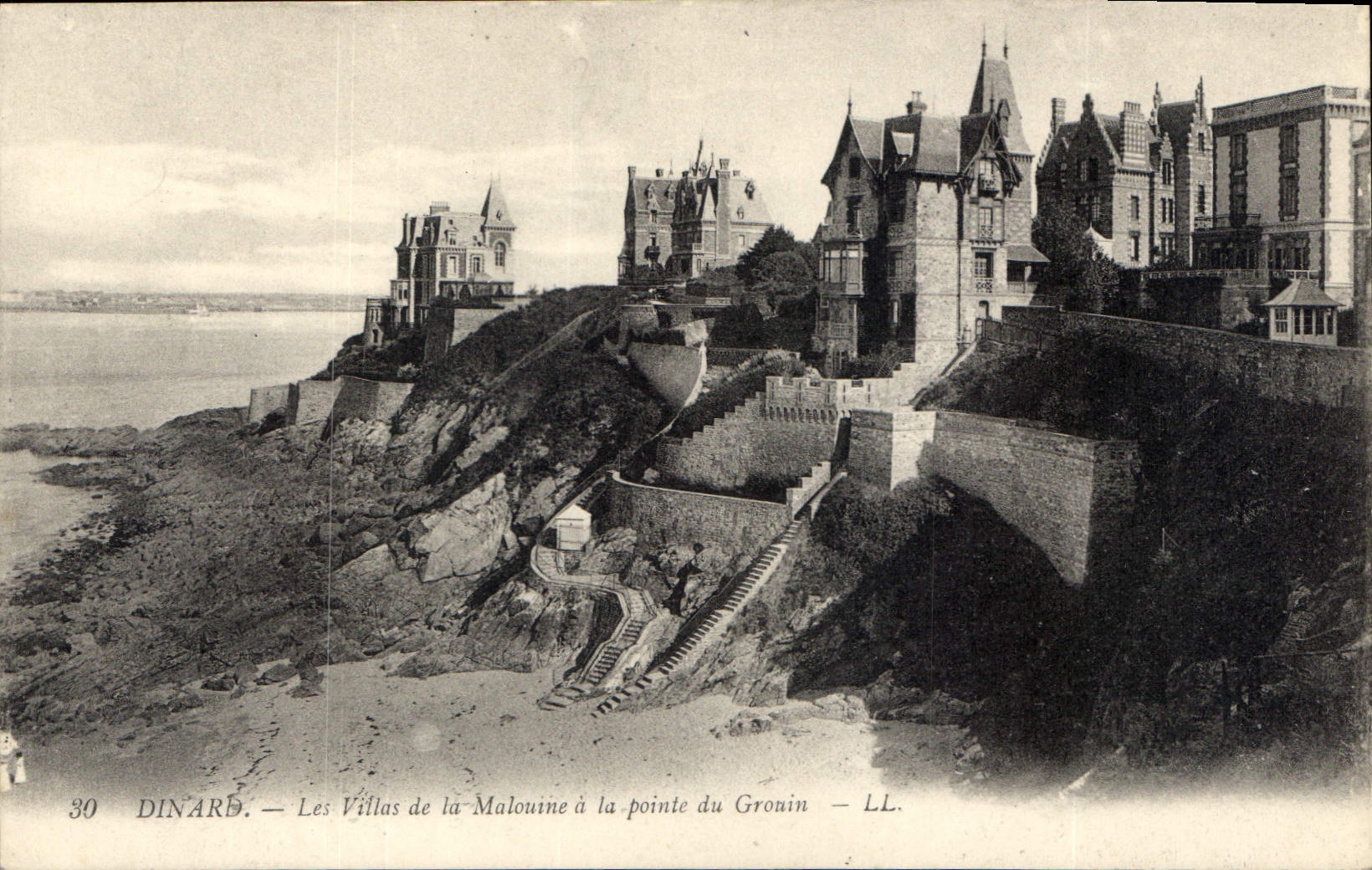 CPA Dinard Les Villas de la Malouine a la pointe du Gronin