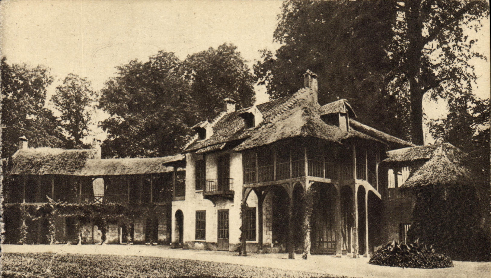 CPA Versailles Hameau de Marie Antoinette Maison du Seigneur 