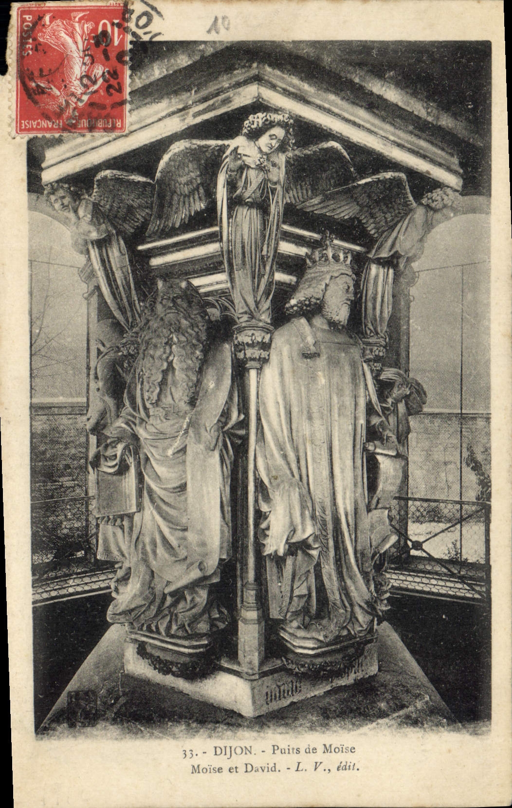 CPA Dijon Puits de Moise 