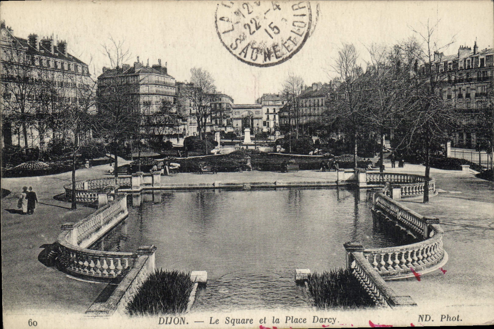 CPA Dijon Le Square et la Place Darcy 